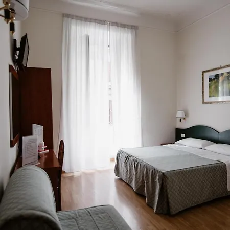 La Girandola Nocleg ze śniadaniem 4*