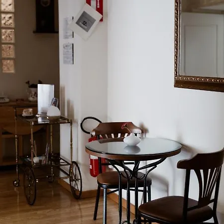 La Girandola לינה וארוחת בוקר רומא