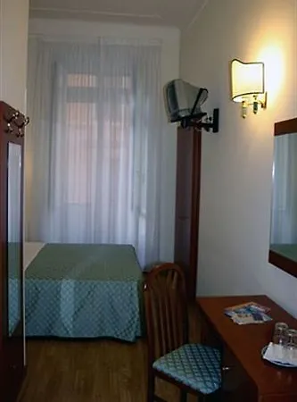 La Girandola Nocleg ze śniadaniem Rzym
